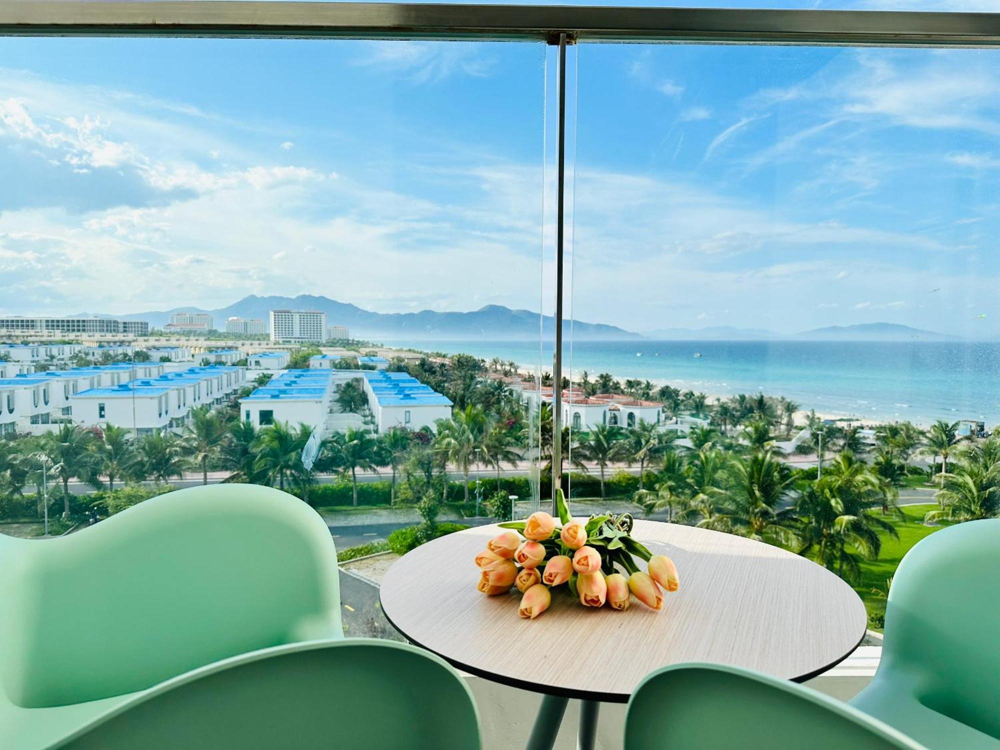 The Cam Ranh Oceanview Apartment Exterior photo