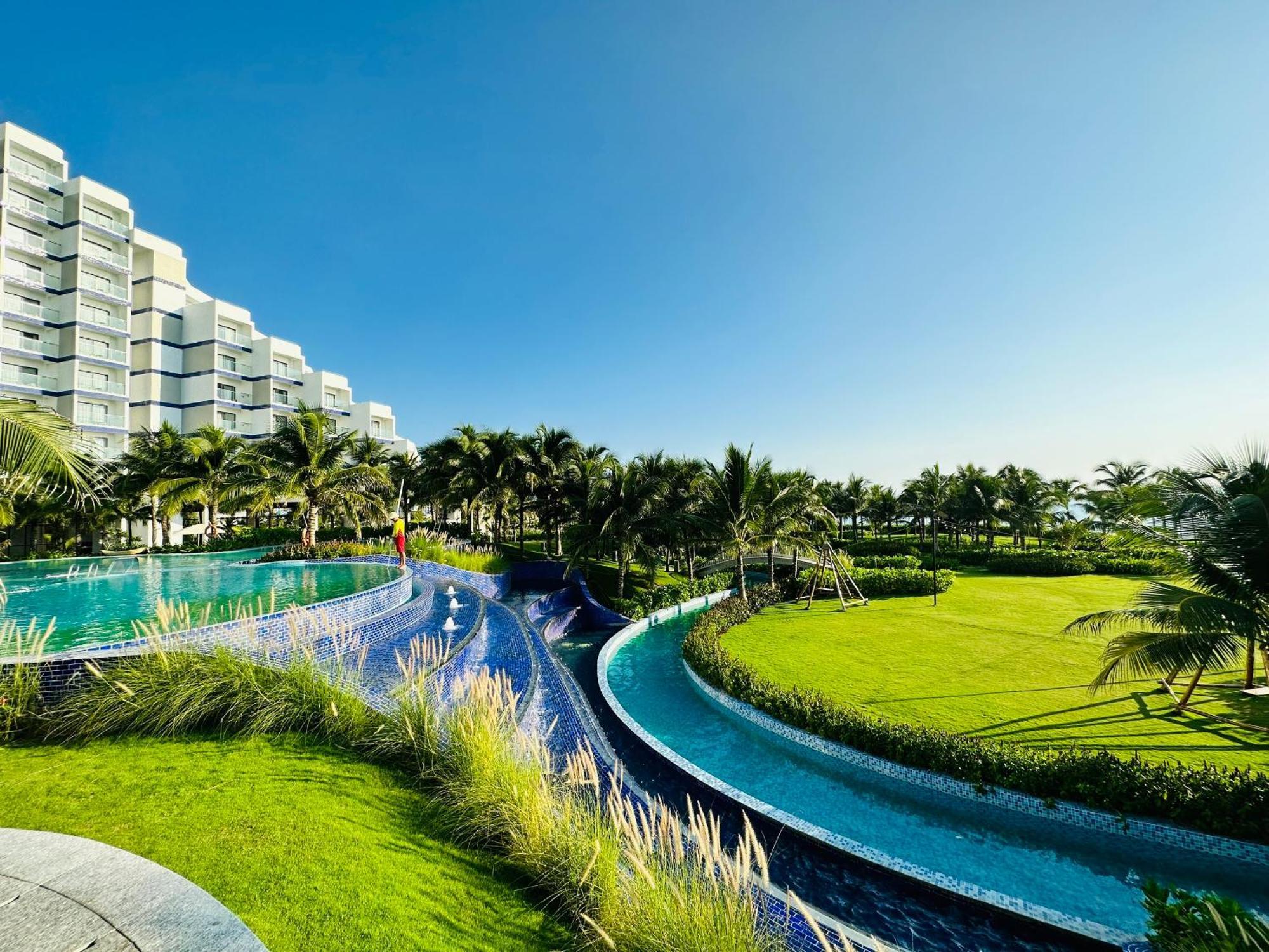 The Cam Ranh Oceanview Apartment Exterior photo