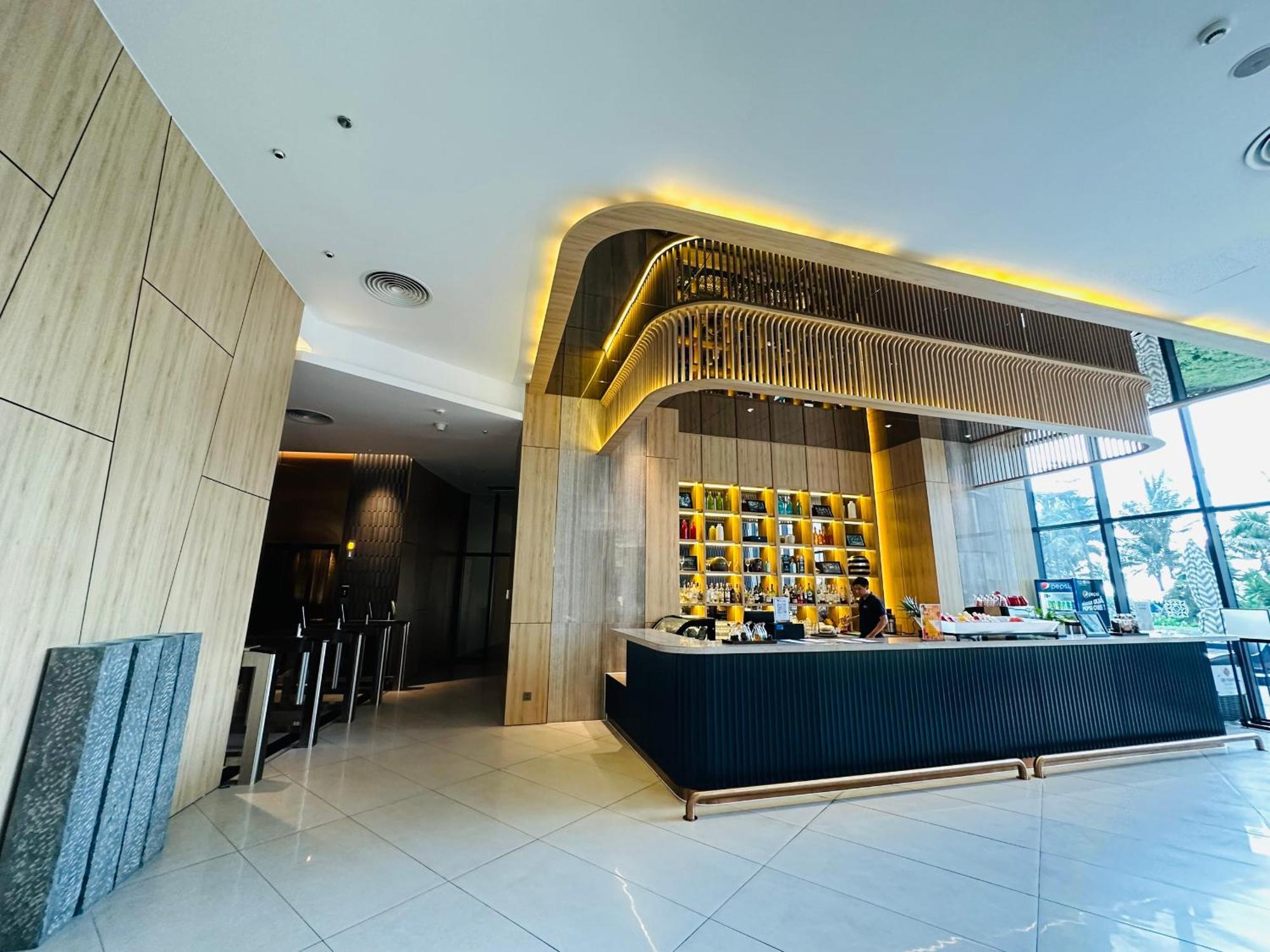 The Cam Ranh Oceanview Apartment Exterior photo